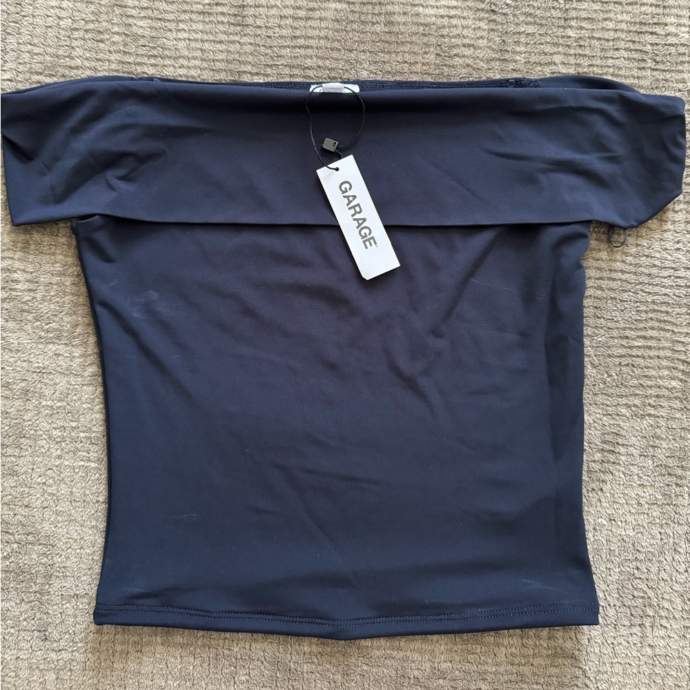 Off the Shoulder Garage Top